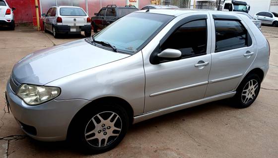 FIAT PALIO 1.4 MPI ELX 8V FLEX 4P MANUAL FIAT PALIO 1.4 MPI ELX 8V FLEX 4P MANUAL